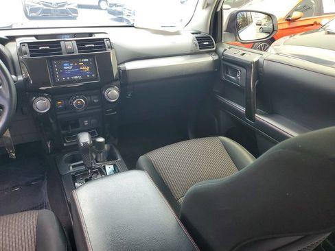 Used 2019 Toyota 4Runner TRD Off-Road AWD/4WD image 18
