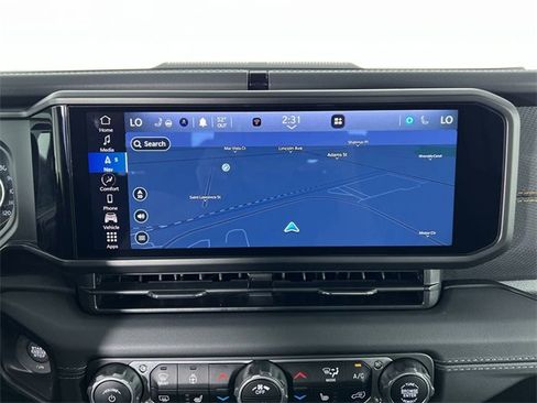 Used 2024 Jeep Gladiator Mojave w/ Technology Group image 14