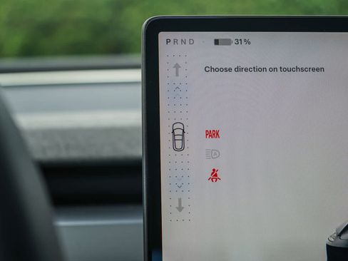 Used 2025 Tesla Model 3 Long Range image 21