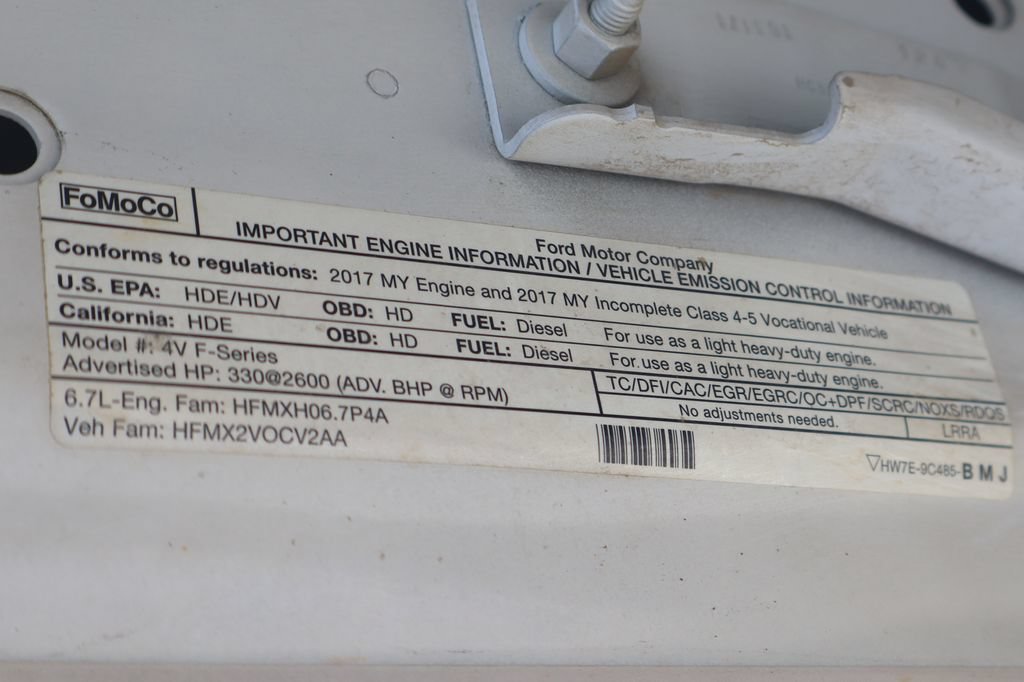Used 2017 Ford F550 2WD Regular Cab Super Duty image 13