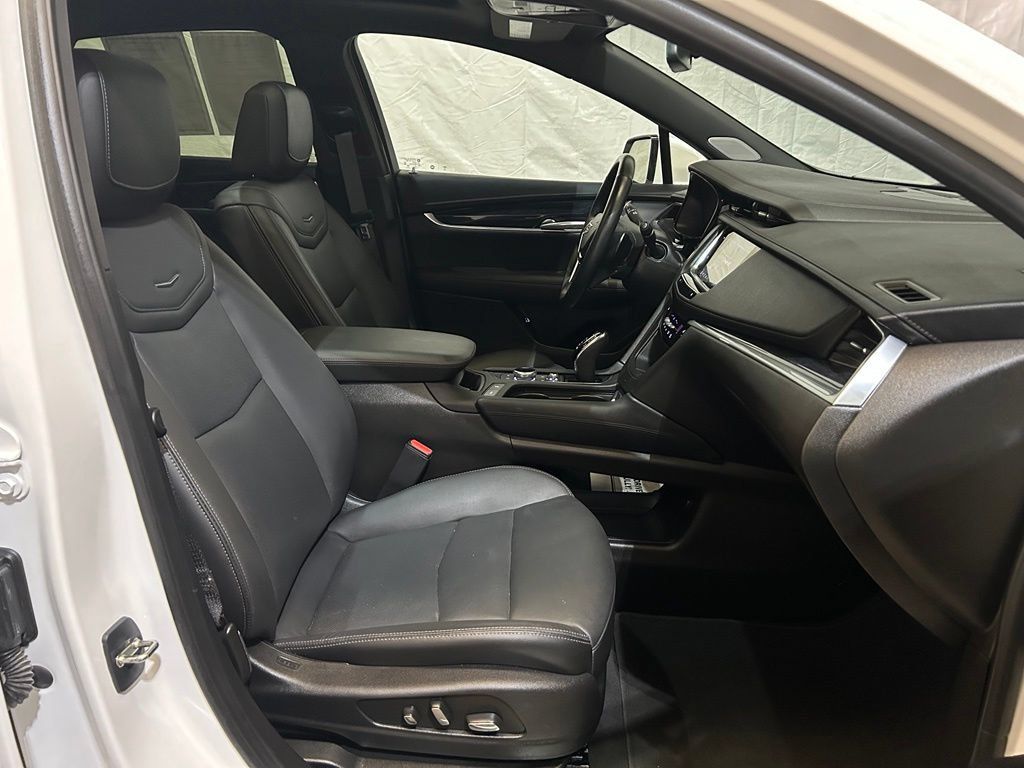 Used 2024 Cadillac XT5 Premium Luxury FWD image 40