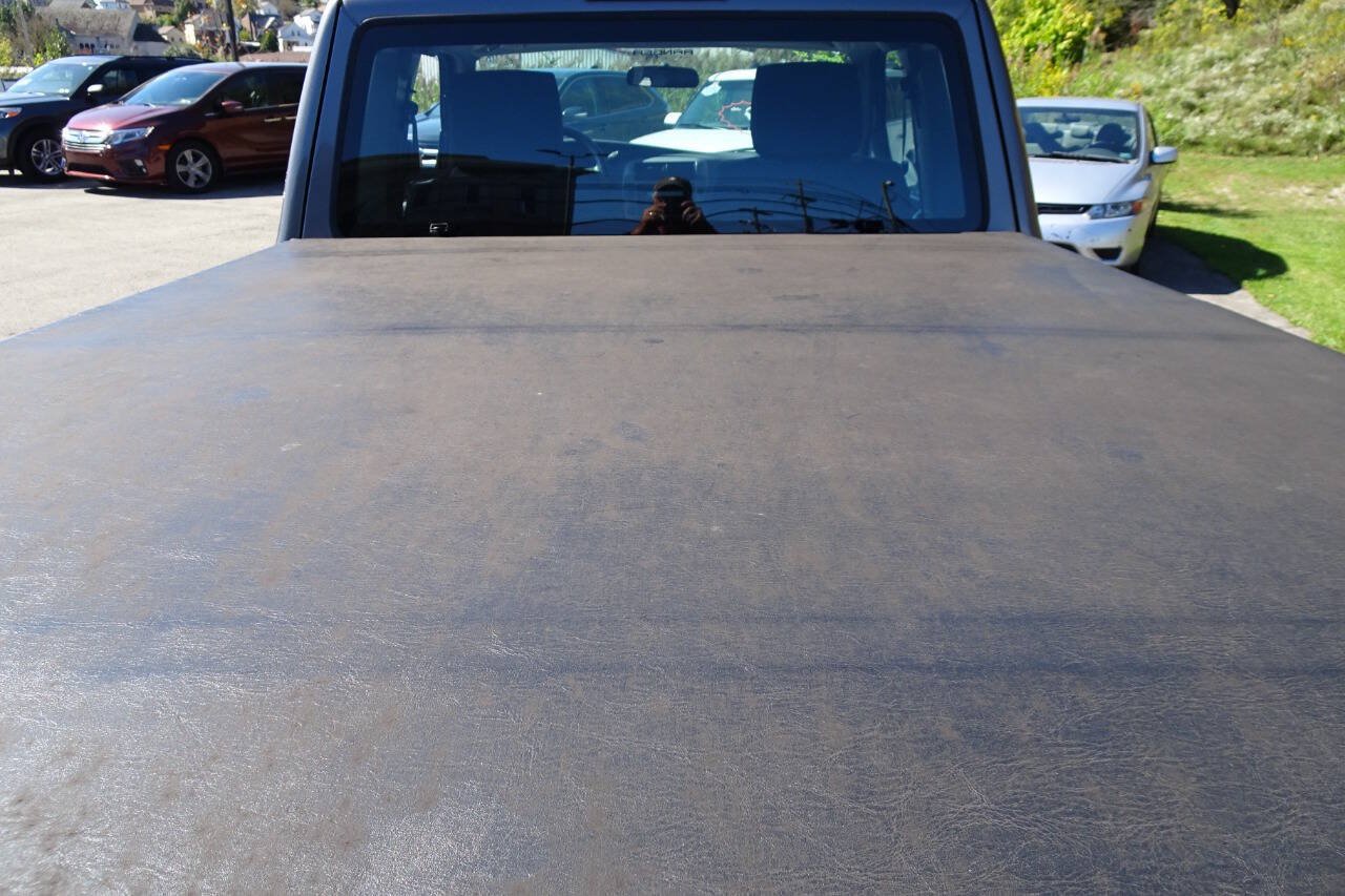 Used 2011 Ford Ranger XLT w/ Bright Trim Group AWD/4WD image 9