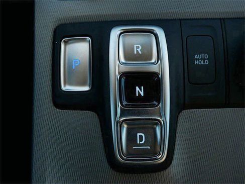 Used 2022 Hyundai Palisade SE image 22