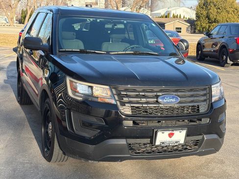 Used 2017 Ford Explorer 4WD Police Interceptor image 8