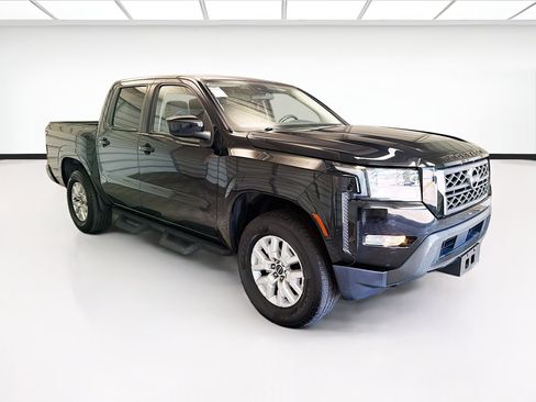 Used 2022 Nissan Frontier SV AWD/4WD image 3