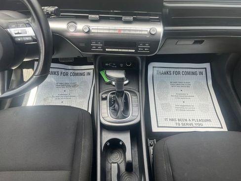 Used 2024 Hyundai Kona SEL AWD/4WD image 11