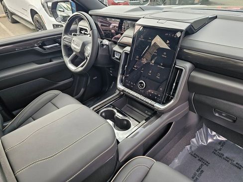 New 2026 GMC Yukon XL Elevation w/ Elevation Premium Package image 10