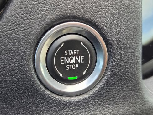 Used 2021 Cadillac XT4 Sport FWD image 16