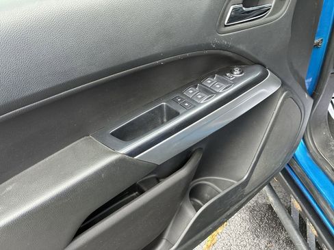Used 2022 Chevrolet Colorado ZR2 AWD/4WD image 13