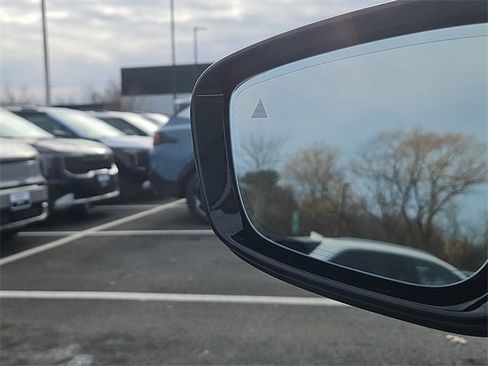 Used 2022 BMW 530i xDrive w/ Premium Package image 26