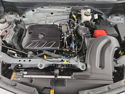 Certified 2026 Buick Encore GX Sport Touring w/ Advanced Technology Package FWD image 33
