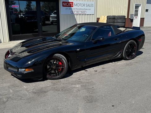 Used 2003 Chevrolet Corvette Convertible w/ Preferred Equipment Group1 RWD image 1