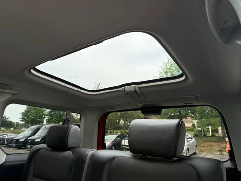 Used 2005 Honda Element EX image 25