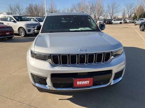 Certified 2024 Jeep Grand Cherokee L Limited w/ Luxury Tech Group II AWD/4WD image 2