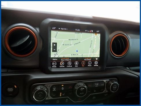 Used 2021 Jeep Gladiator Mojave image 17