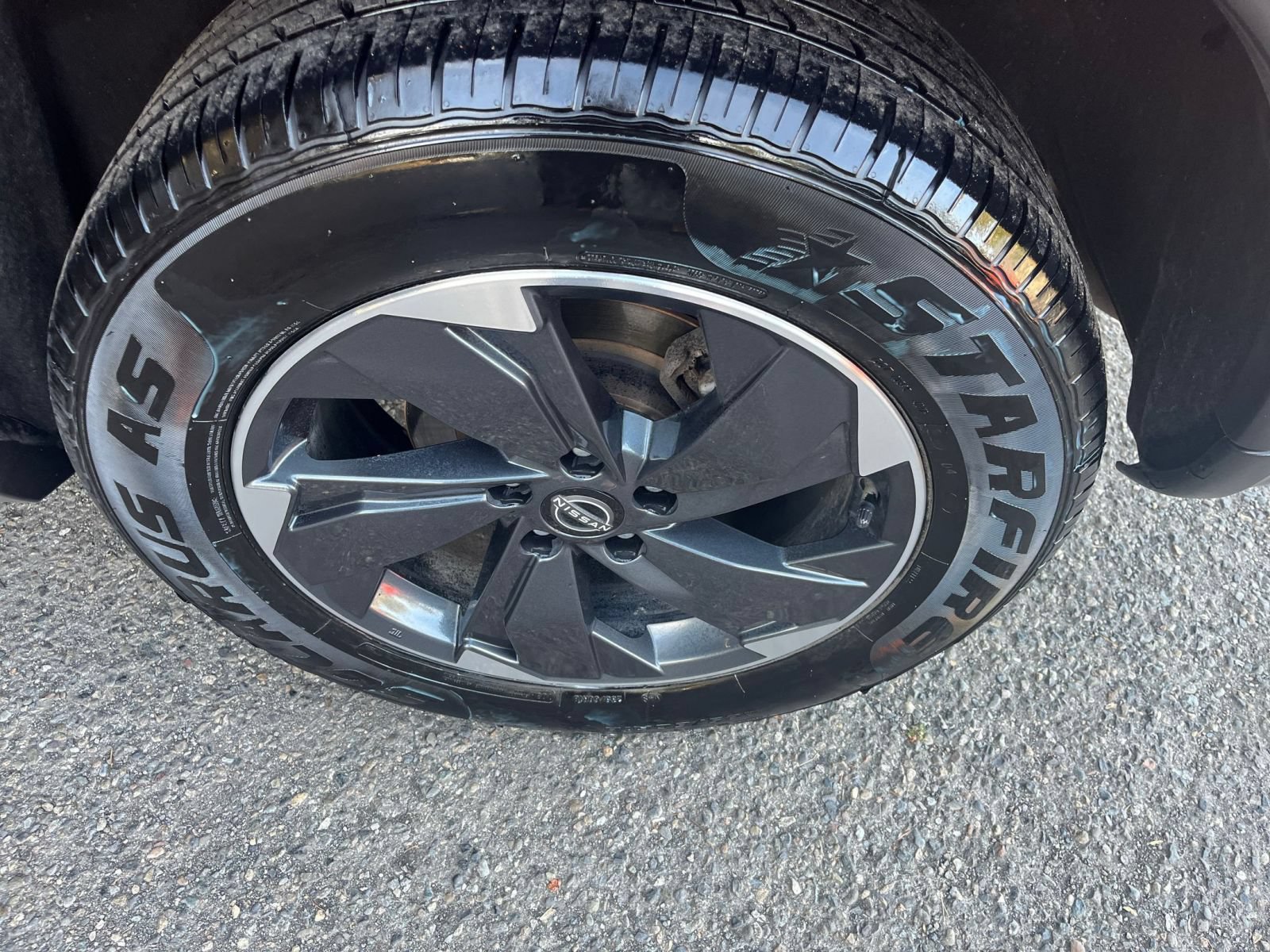 Used 2025 Nissan Rogue SV AWD/4WD image 31