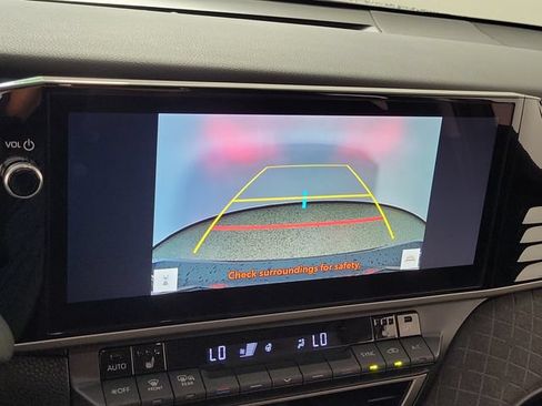 Used 2026 Toyota Camry XLE FWD image 29