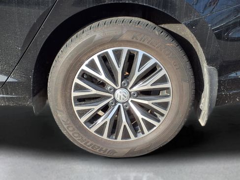 Used 2020 Volkswagen Jetta S image 3