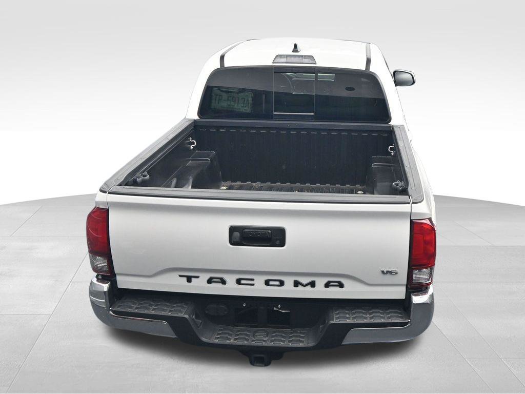 Used 2023 Toyota Tacoma SR5 RWD image 30