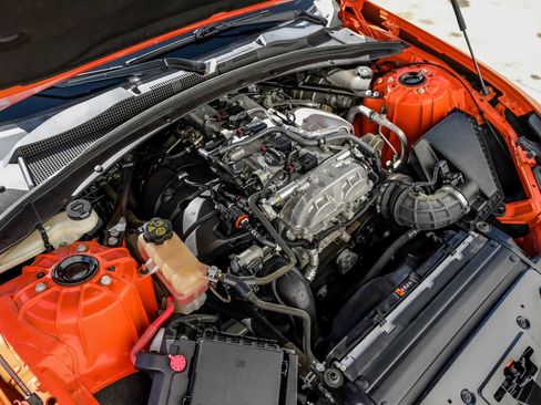 Used 2021 Chevrolet Camaro LS image 43