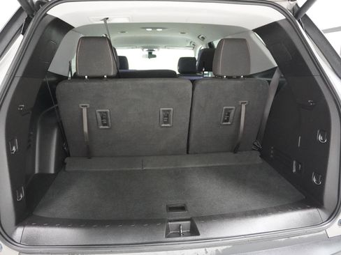 Used 2018 Chevrolet Traverse LT image 7