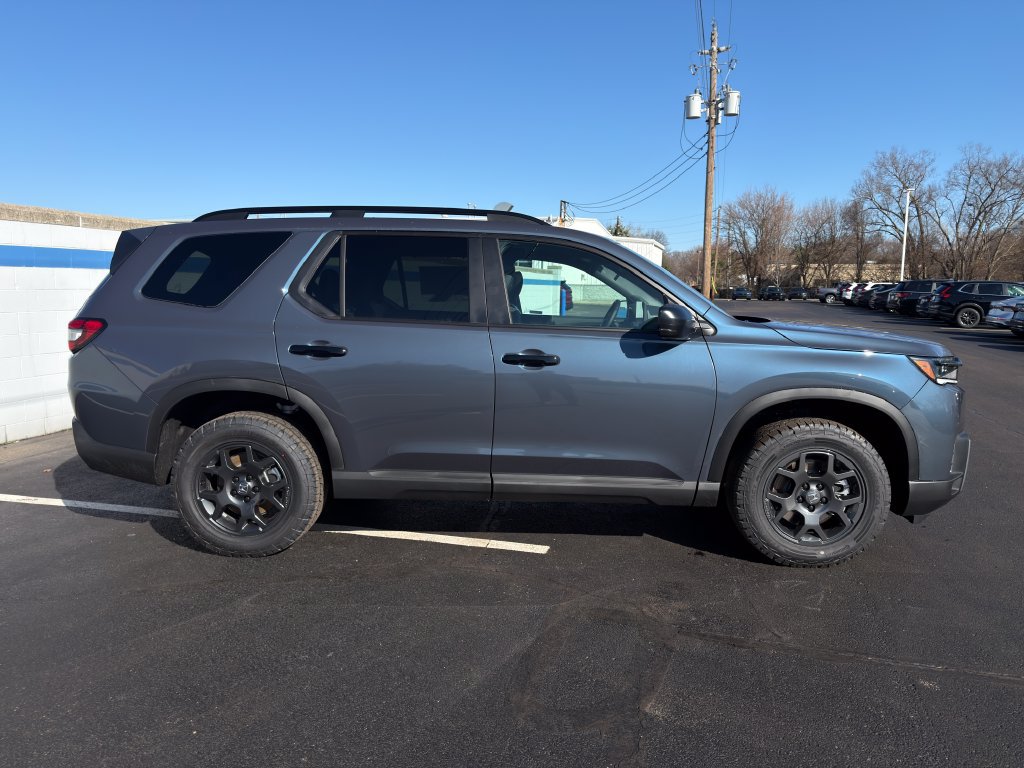 New 2026 Honda Pilot TrailSport image 6
