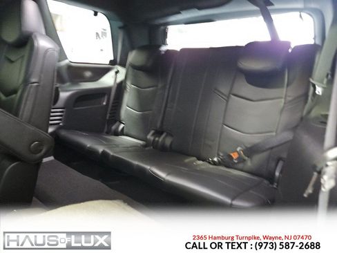 Used 2018 Cadillac Escalade Platinum AWD/4WD image 6