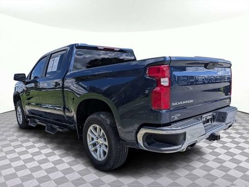 Used 2022 Chevrolet Silverado 1500 LT AWD/4WD image 5