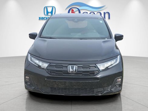 Used 2025 Honda Odyssey Sport-L image 8