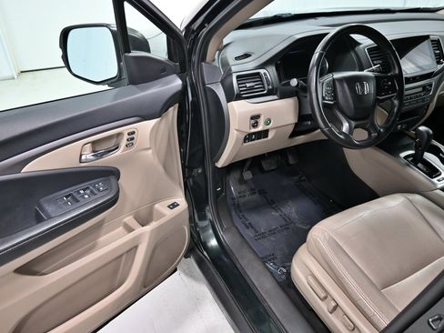 Used 2020 Honda Pilot EX-L image 4
