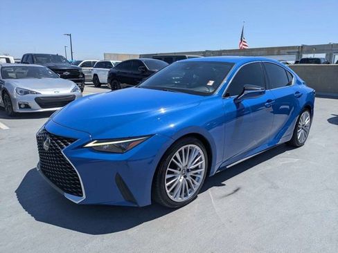Used 2022 Lexus IS 300 w/ Premium Package RWD image 7