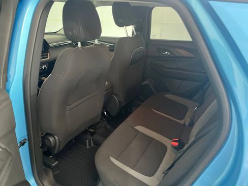 Used 2025 Chevrolet TrailBlazer LS w/ LS Convenience Package FWD image 25