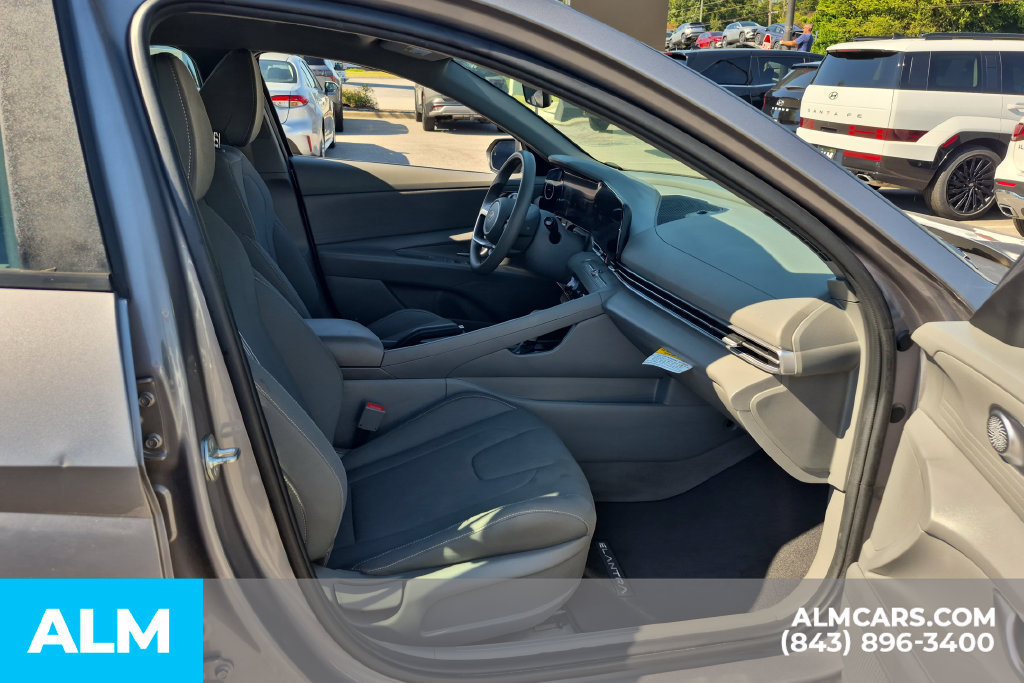 Certified 2024 Hyundai Elantra SEL FWD image 20