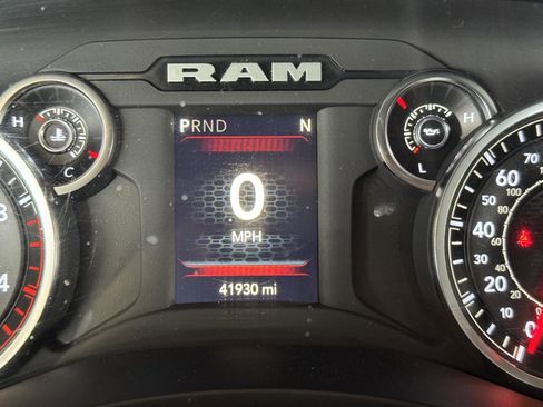 Used 2024 RAM 2500 Big Horn w/ Off Road Package image 11