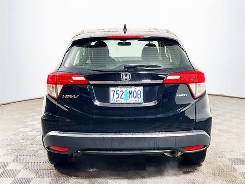 Used 2020 Honda HR-V LX image 7
