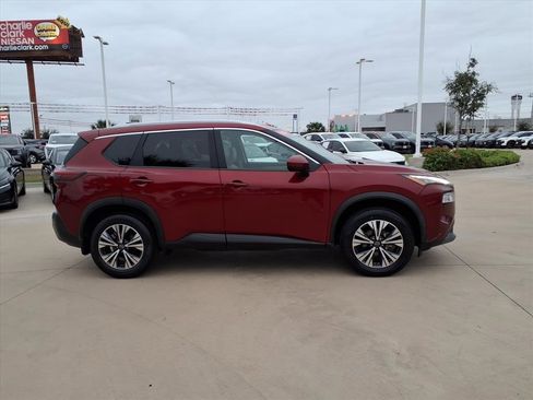 Used 2021 Ford Expedition XLT image 25