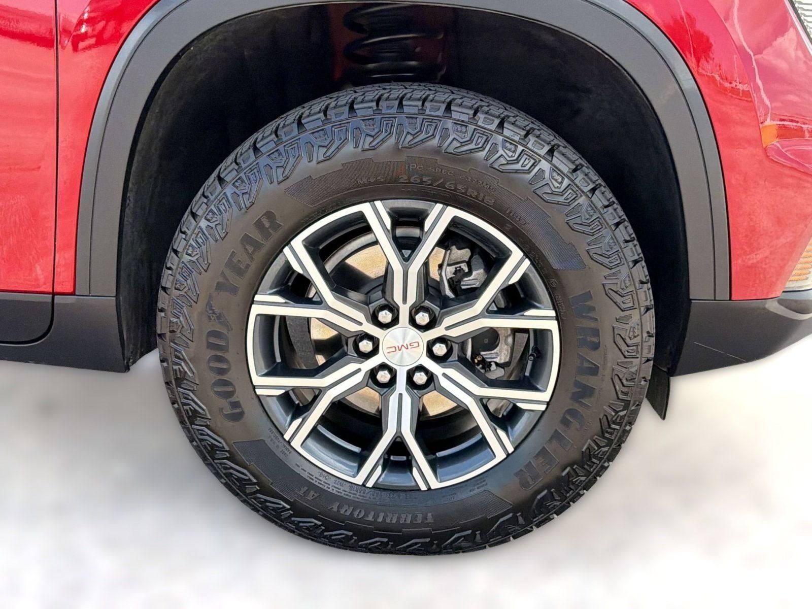 Used 2025 GMC Acadia AT4 w/ LPO, Floor Liner Package AWD/4WD image 13