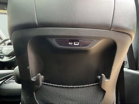 Used 2026 Chrysler Pacifica Limited w/ S Appearance Package FWD image 20