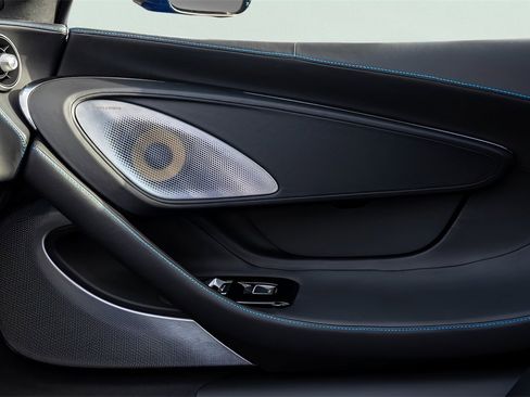 New 2025 McLaren GTS image 44