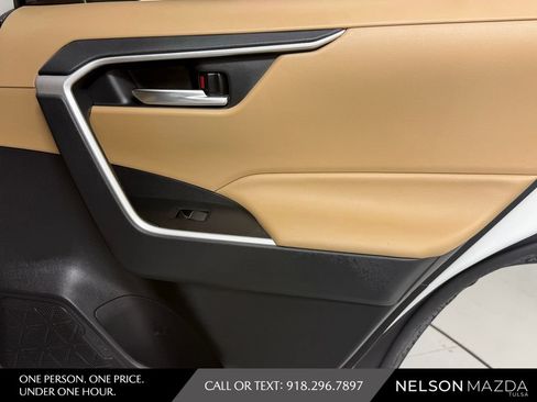 Used 2020 Toyota RAV4 XLE Premium FWD image 41