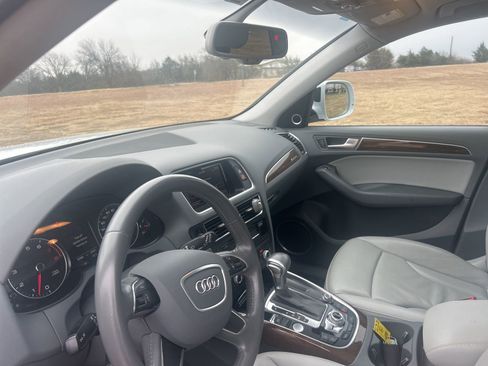 Used 2017 Audi Q5 2.0T Premium Plus w/ Technology Package image 10