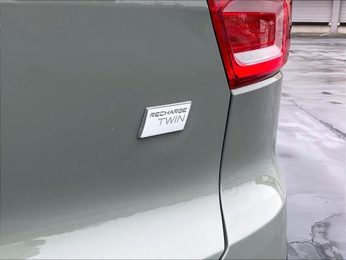 Used 2023 Volvo XC40 Recharge Ultimate image 11
