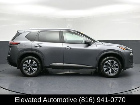 Used 2023 Nissan Rogue SV w/ SV Premium Package image 26