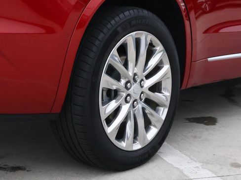 Certified 2024 Cadillac XT6 Premium Luxury w/ Technology Package image 12