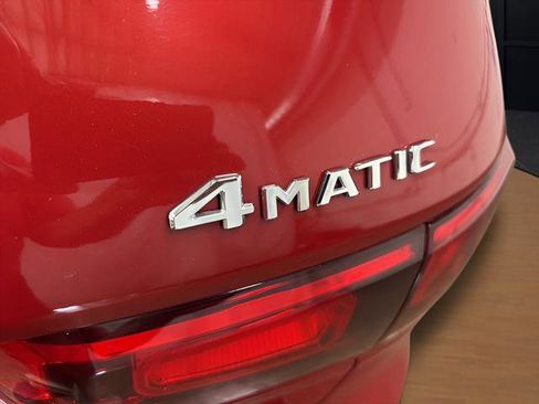 Used 2020 Mercedes-Benz GLB 250 4MATIC image 9
