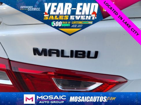 Used 2022 Chevrolet Malibu RS w/ LPO, Floor Liner Package image 10