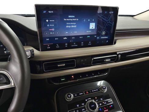 Used 2021 Lincoln Nautilus Reserve AWD/4WD image 22