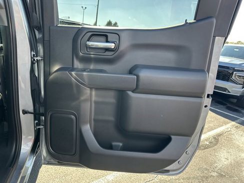 Certified 2025 Chevrolet Silverado 1500 Custom image 16