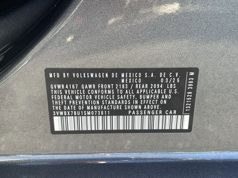 Certified 2025 Volkswagen Jetta Sport image 30