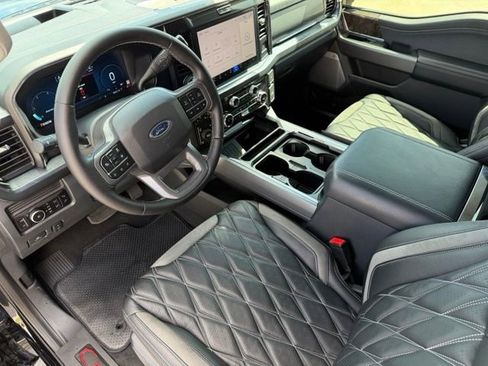 Used 2025 Ford F250 Lariat w/ Lariat Ultimate Package AWD/4WD image 12